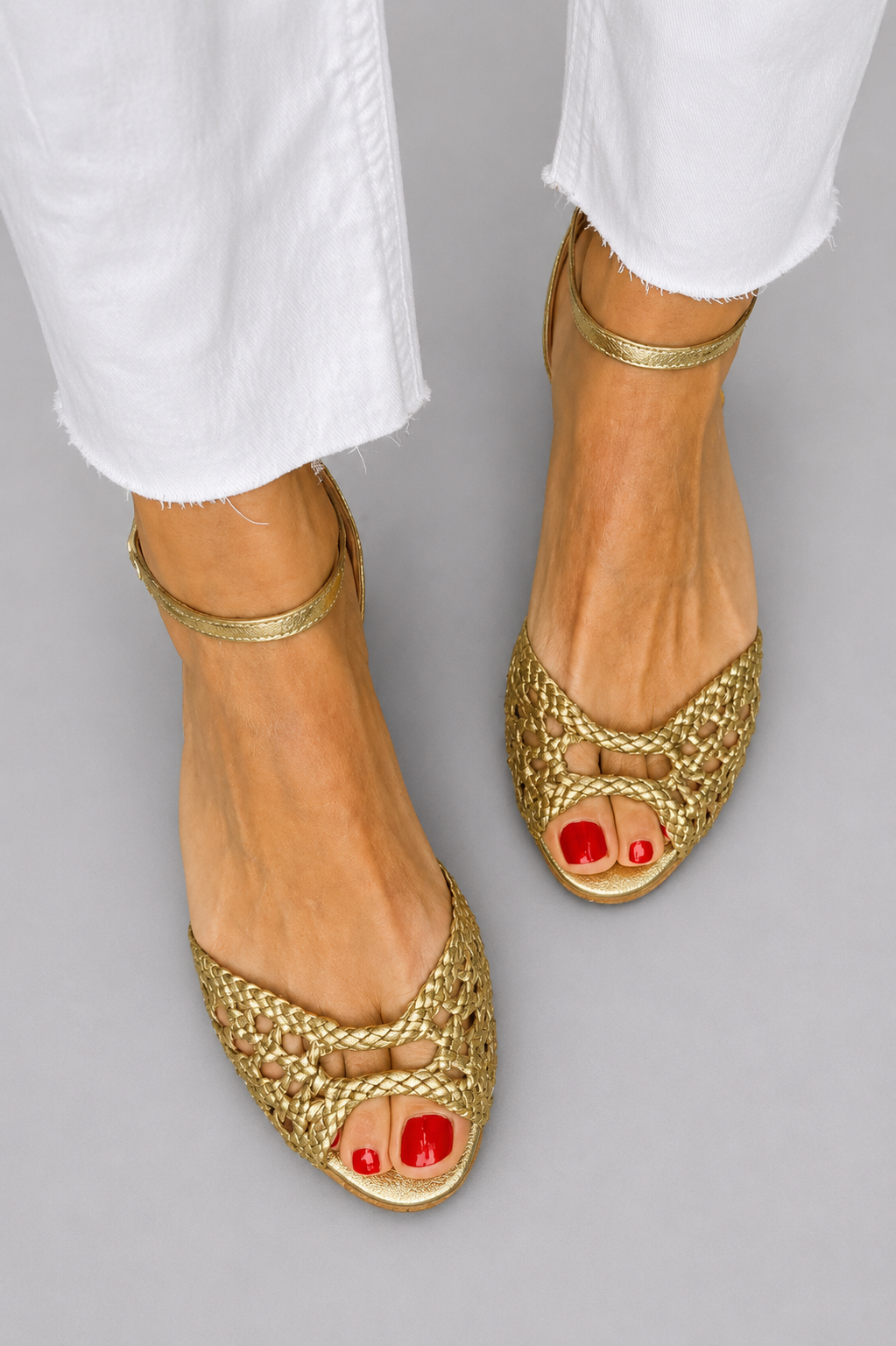 Isadora™ | Gold Woven Sandals