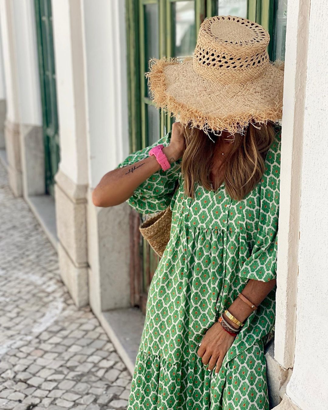 Viola | Timeless Floral Seaside Maxi Dress