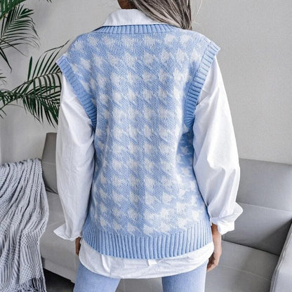 Women's Knitted Vest with Houndstooth Pattern | V Neck